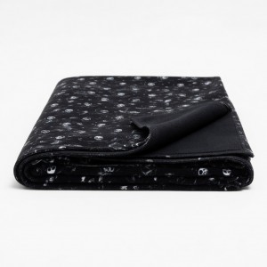 SKULLCANDY Skull Beach Towel 54