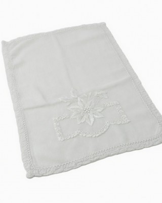 VTG 90s White Embroidered Hankie Finger Towel Handmade Christmas 17x11” Doily