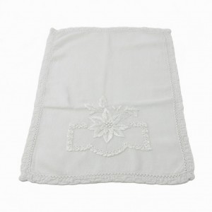 VTG 90s White Embroidered Hankie Finger Towel Handmade Christmas 17x11” Doily