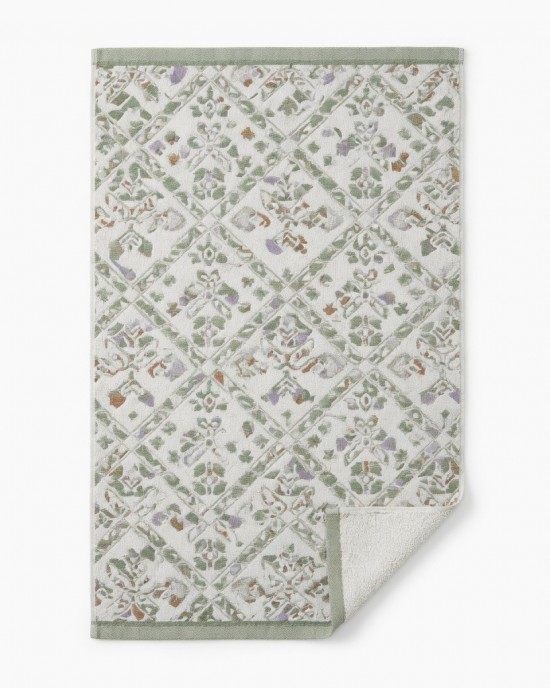 Tapestry Candice Bath Towel 100cm x 50cm Wall